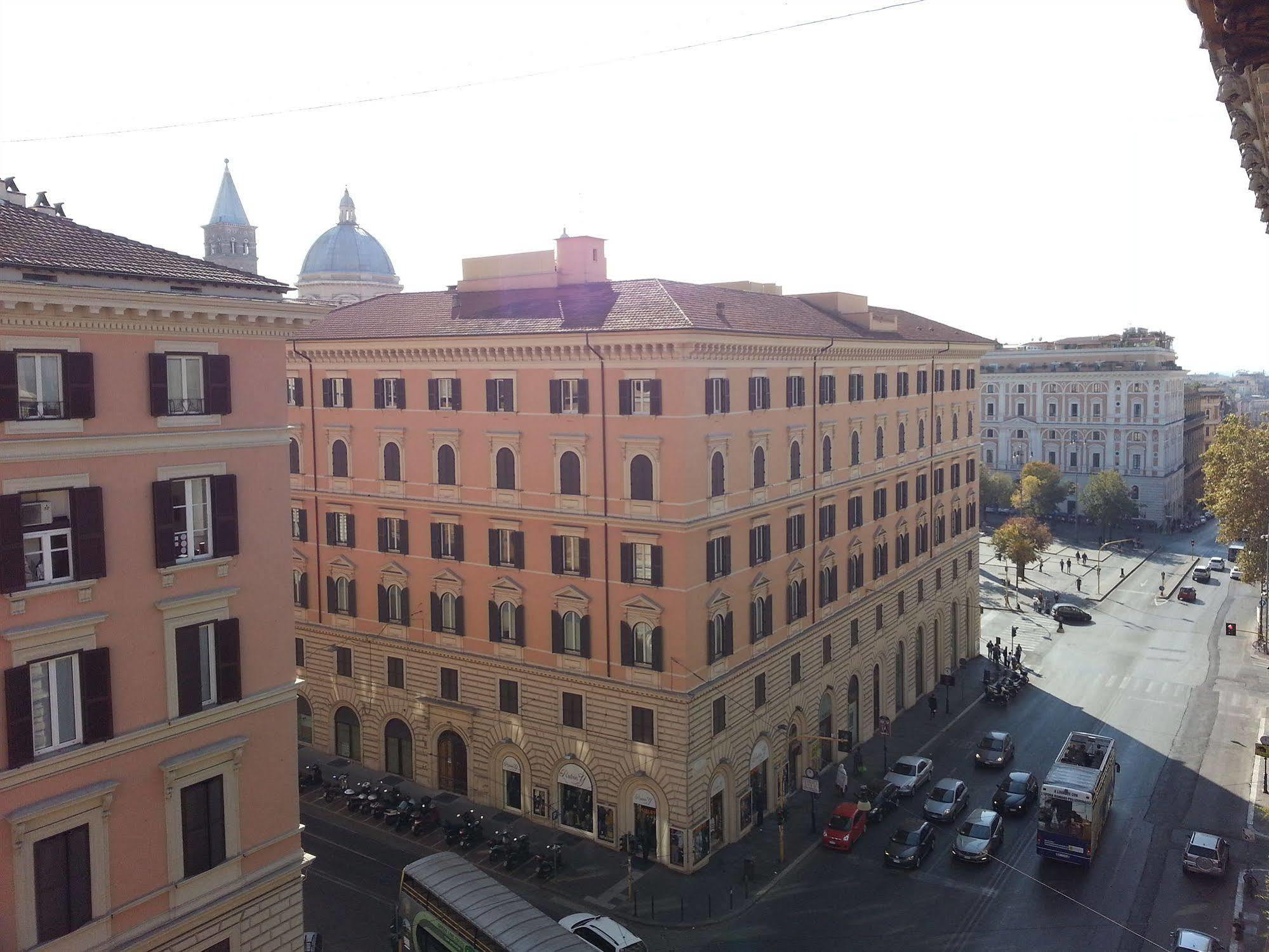 רומא Hotel Marcantonio מראה חיצוני תמונה